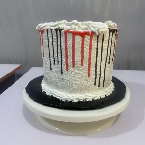 7 Inches,3 layers Whipped Cream Cake