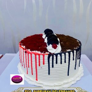 10 Inches, 2 layers Whipped Cream Cake